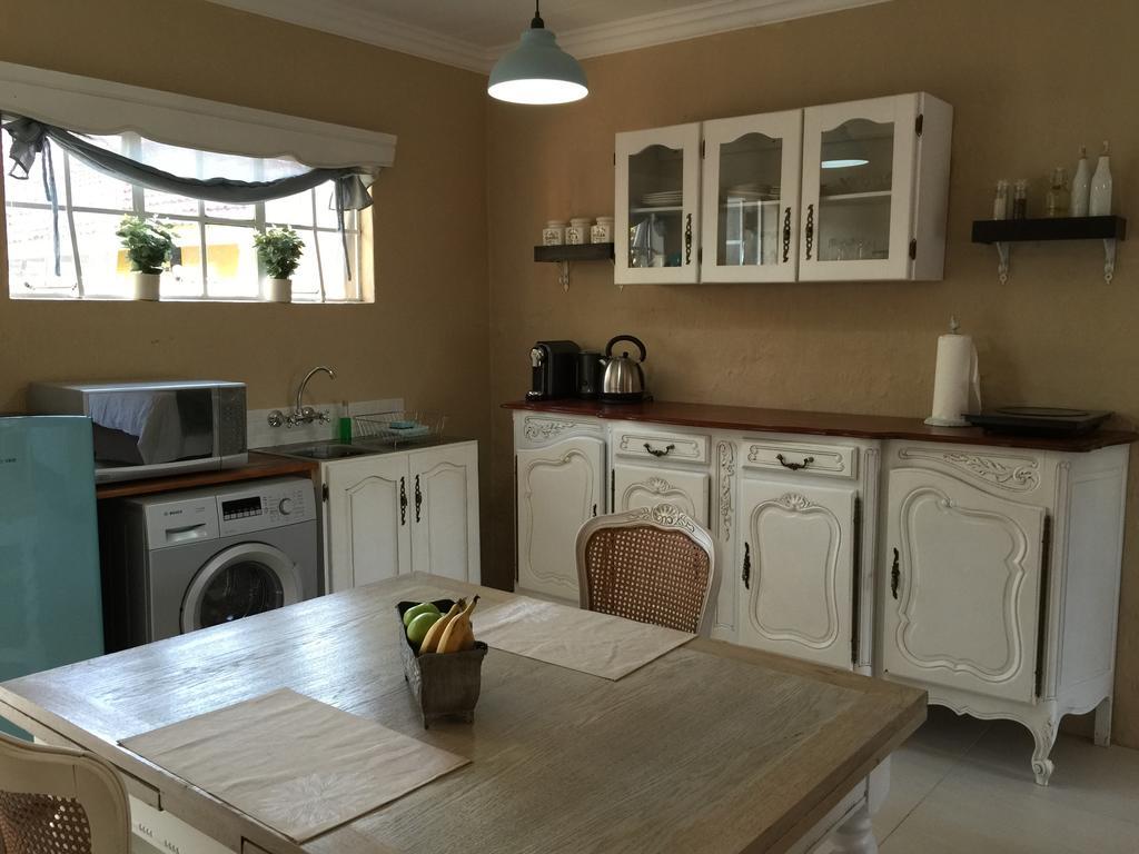 Nouveau Studios Pretoria-Noord Exteriör bild