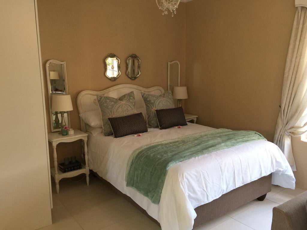 Nouveau Studios Pretoria-Noord Exteriör bild